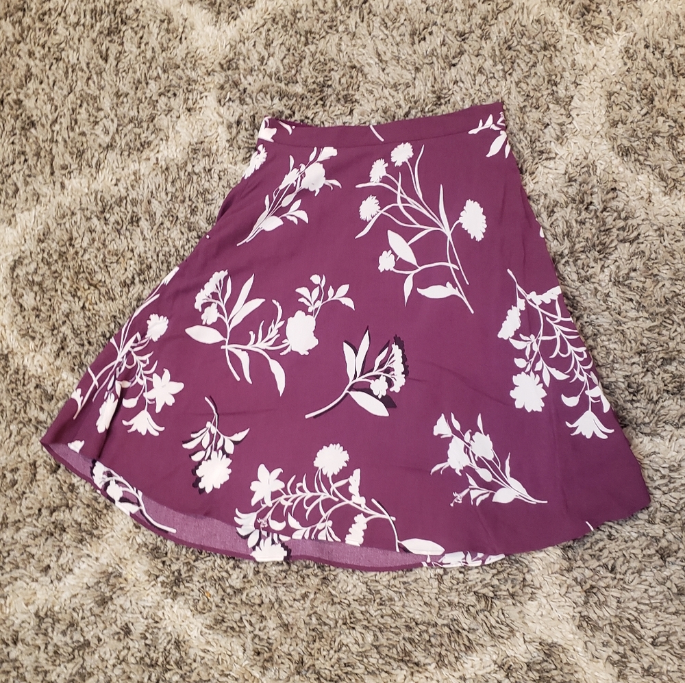 NWOT Ann Taylor Plum Purple Floral A Line Circle Skirt Women’s Petite 0